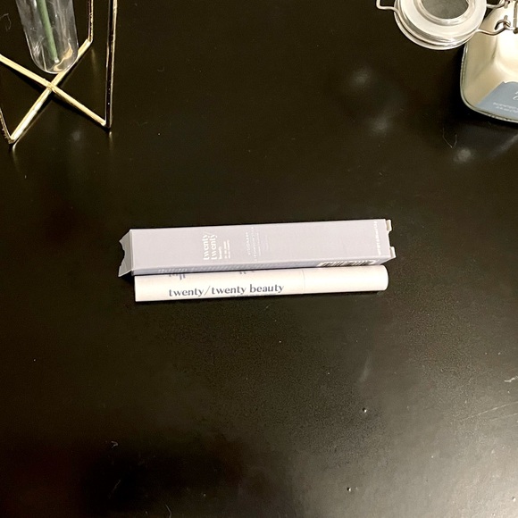 twenty/twenty beauty Visionary Eyeshadow Stick - Tiger’s Eye - Picture 2 of 4